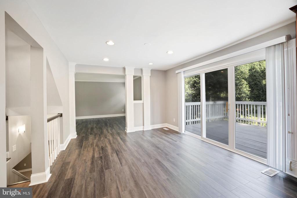 1518 GINGERWOOD COURT
