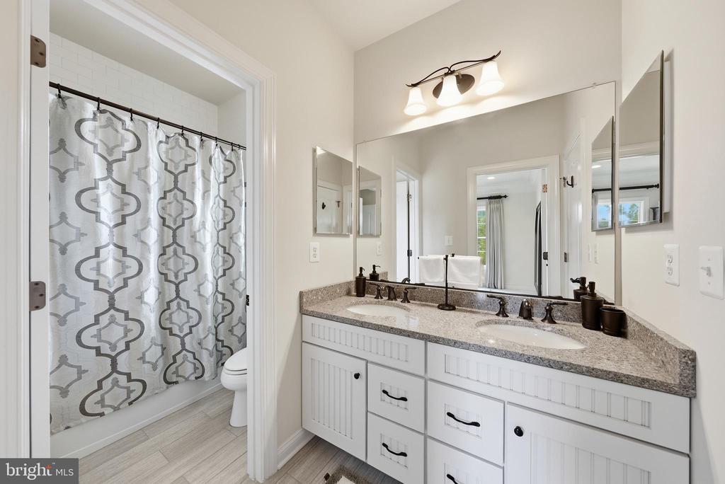 9842 CORSINI COURT