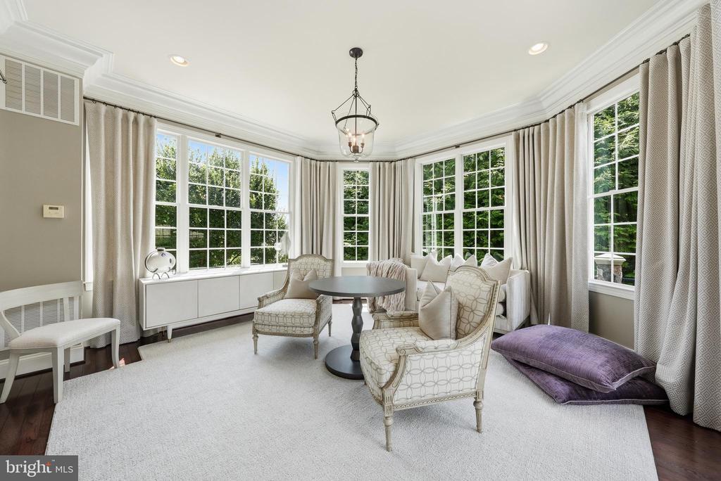 9842 CORSINI COURT