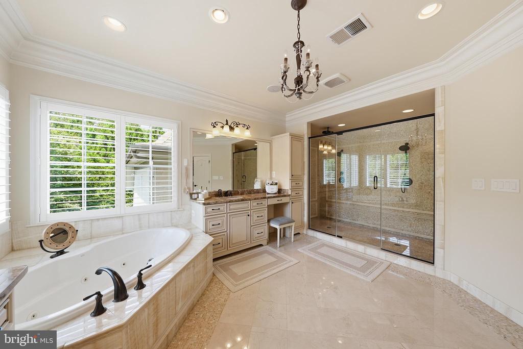 9842 CORSINI COURT
