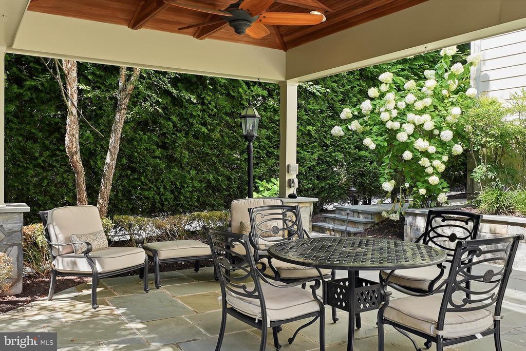 9842 CORSINI COURT