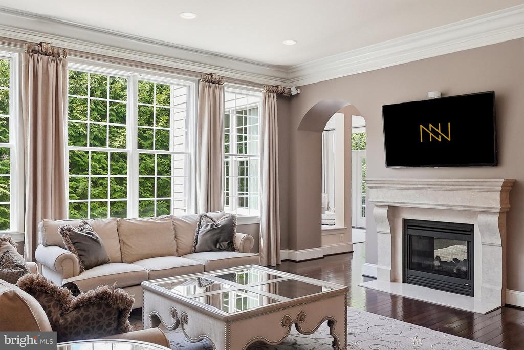 9842 CORSINI COURT