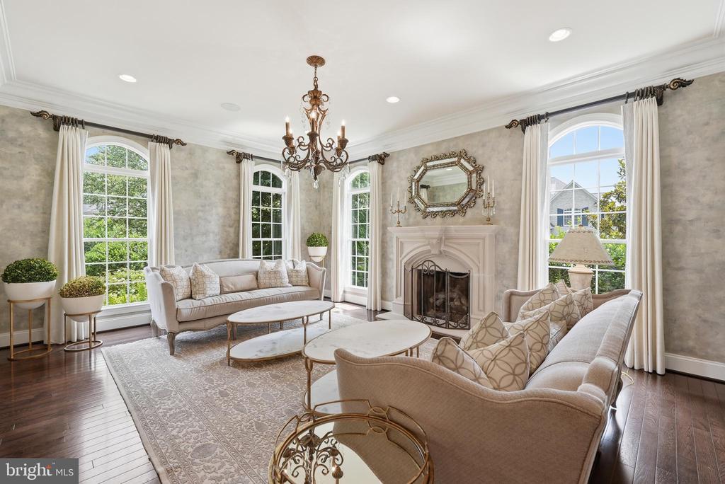 9842 CORSINI COURT