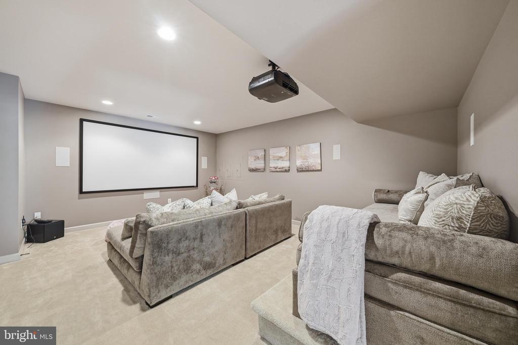 9842 CORSINI COURT