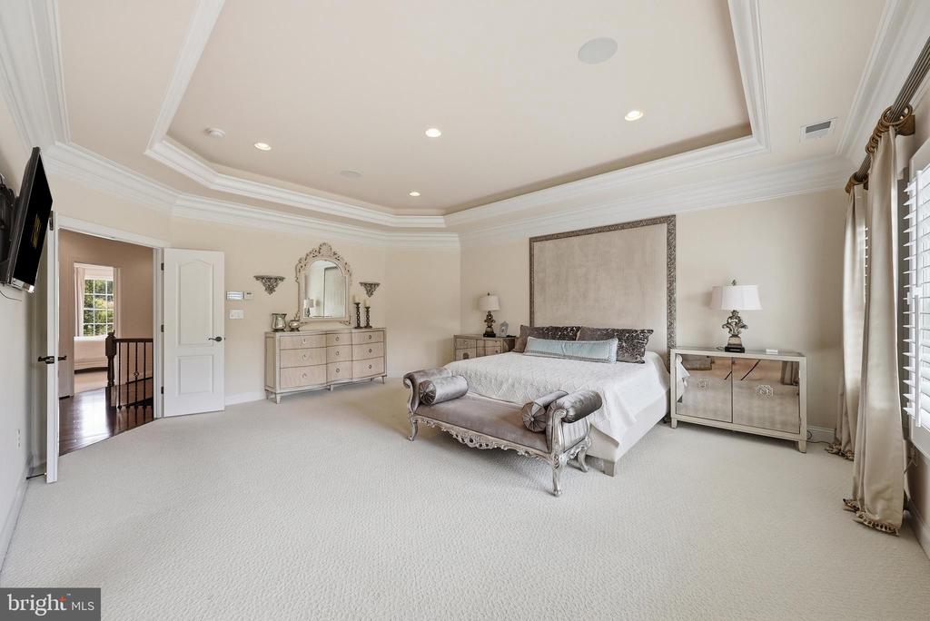 9842 CORSINI COURT
