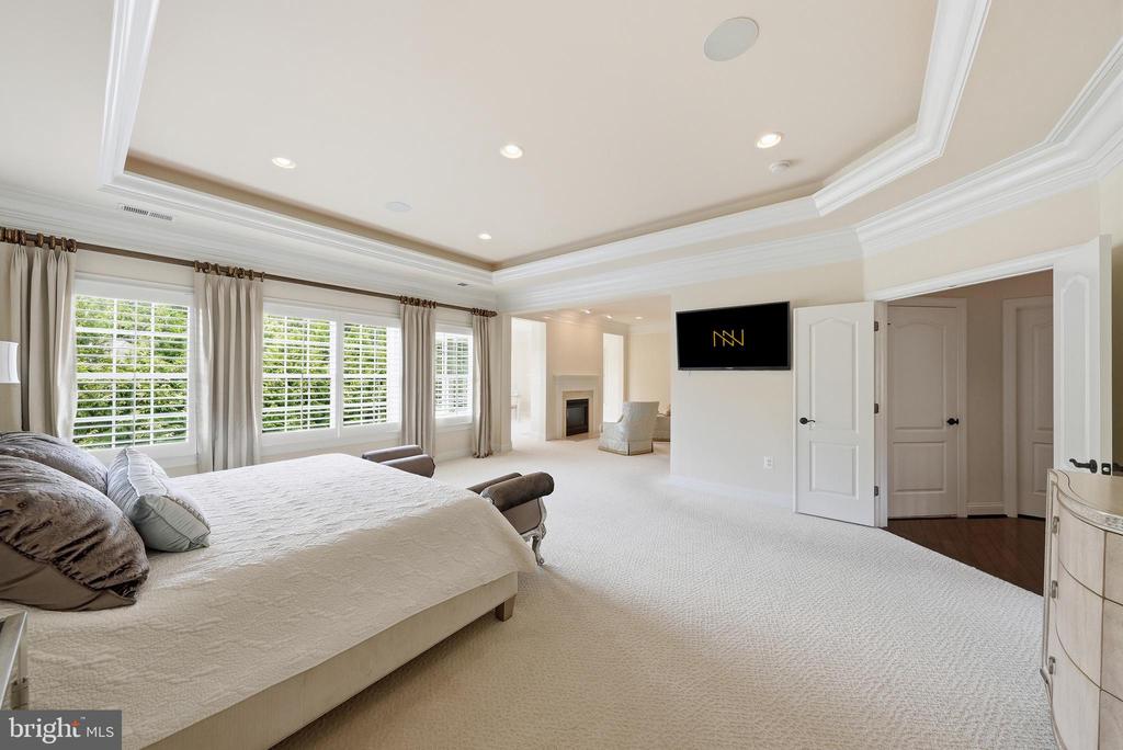 9842 CORSINI COURT