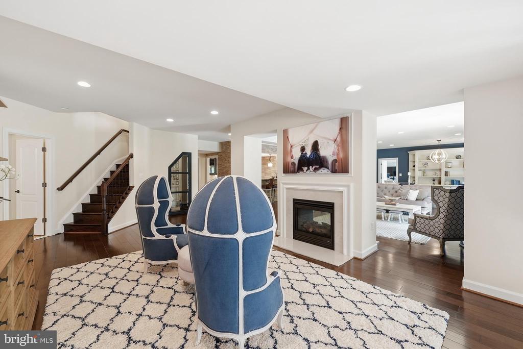 9842 CORSINI COURT