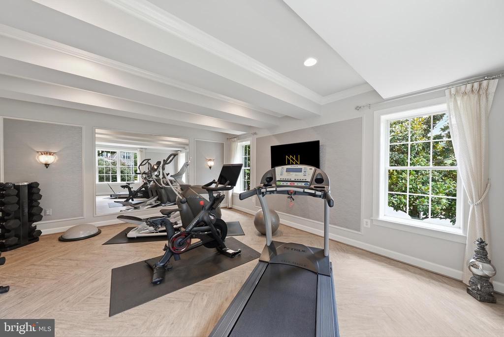 9842 CORSINI COURT
