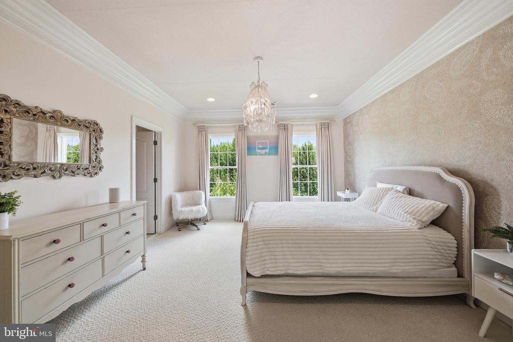 9842 CORSINI COURT