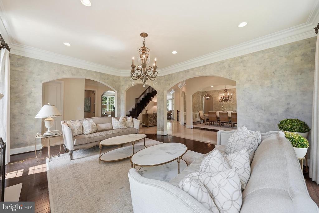 9842 CORSINI COURT