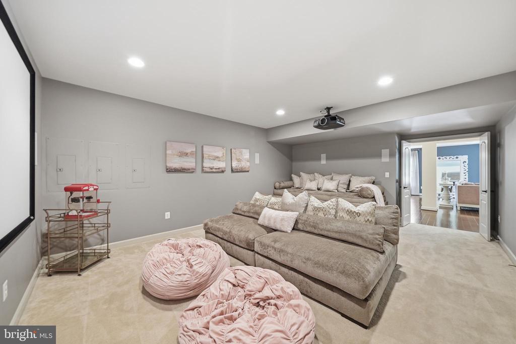 9842 CORSINI COURT
