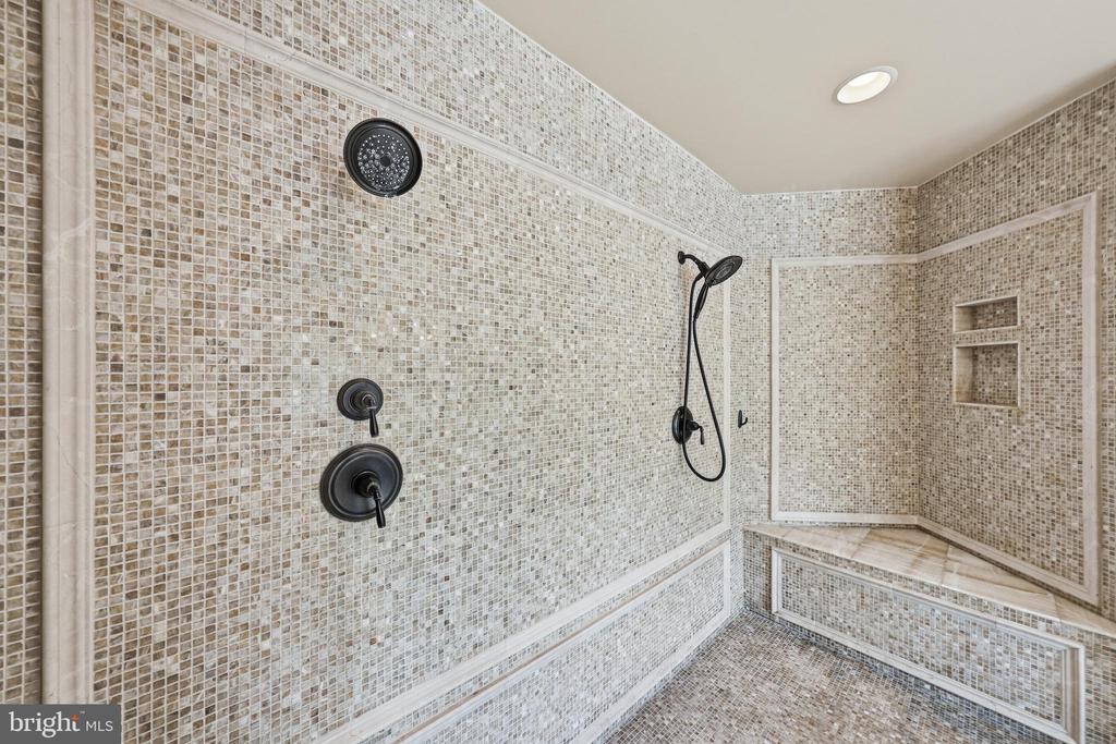 9842 CORSINI COURT