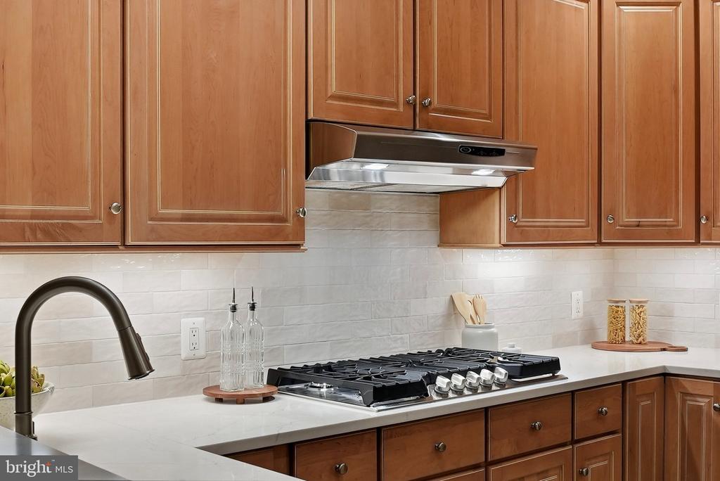 1781 CHAIN BRIDGE ROAD Unit: 101