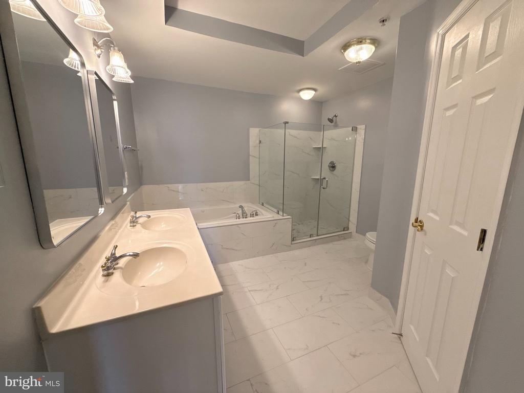 4611 HUMMINGBIRD LANE Unit: 107