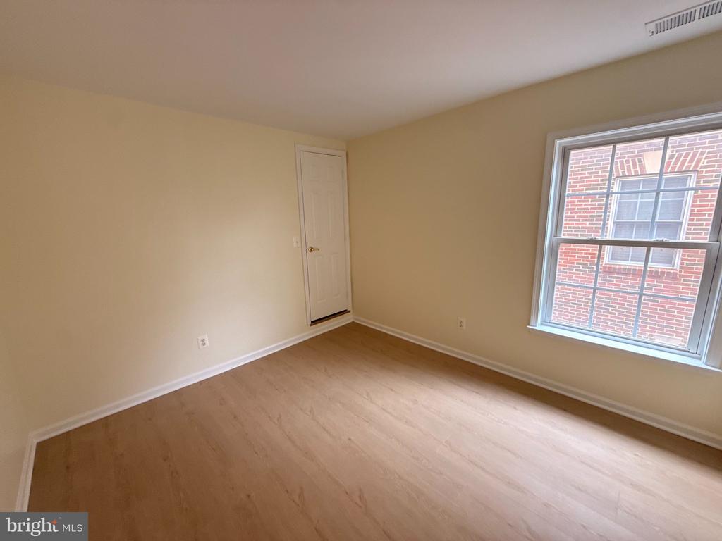 4611 HUMMINGBIRD LANE Unit: 107