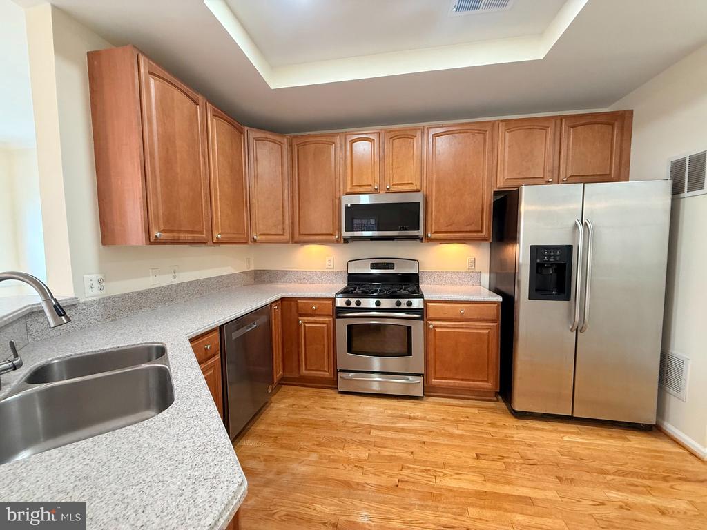 4611 HUMMINGBIRD LANE Unit: 107