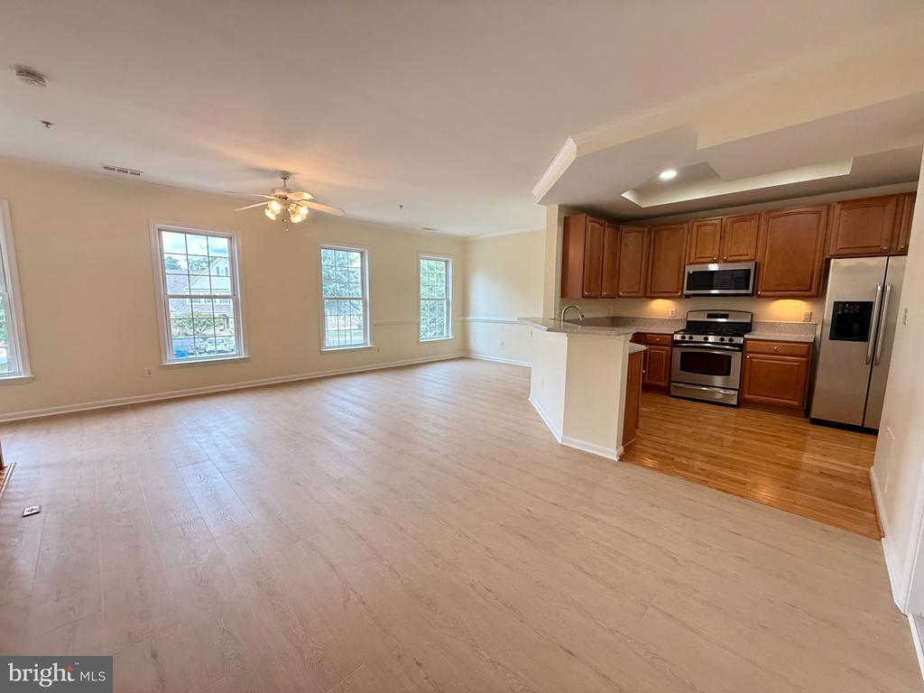 4611 HUMMINGBIRD LANE Unit: 107