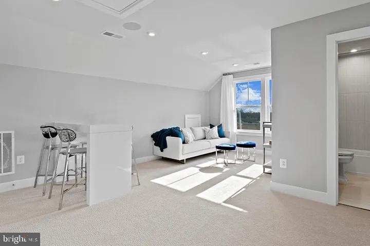 1000 Percheron Dr SW