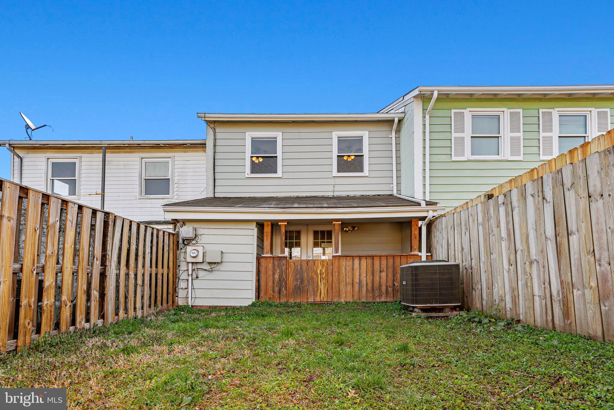 7622 Shelley Ln