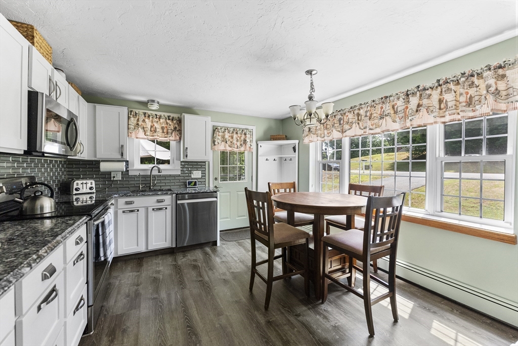 33 Old Mill Ln