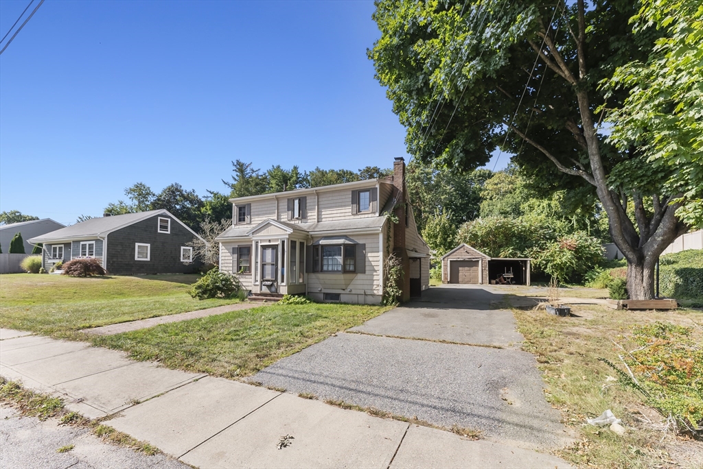 8 & 8 1/2 Braunecker Road