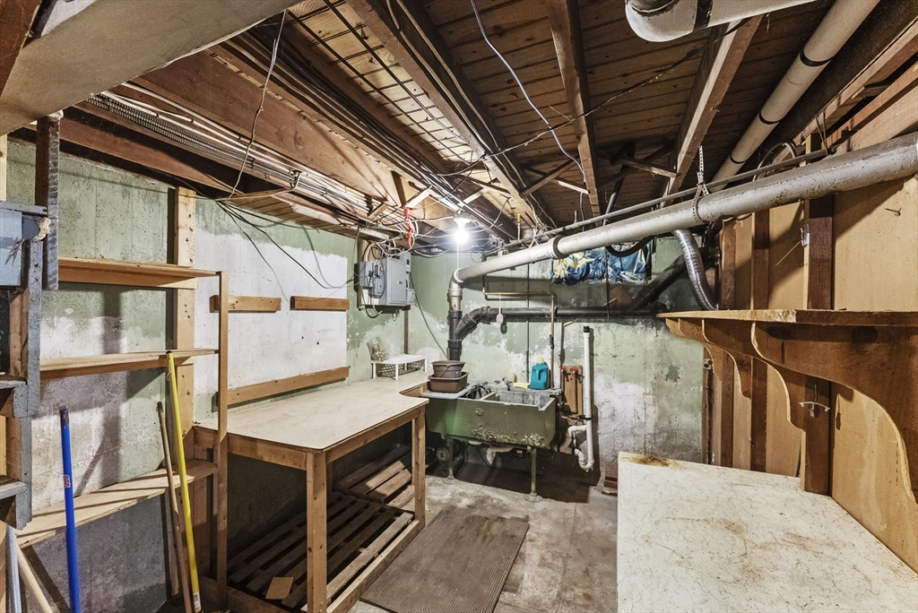 8 & 8 1/2 Braunecker Road