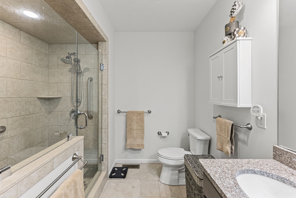 14 Danforth Ln # 14
