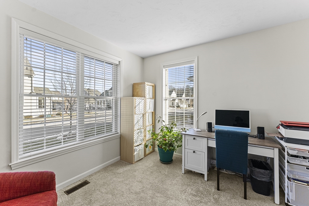 14 Danforth Ln # 14