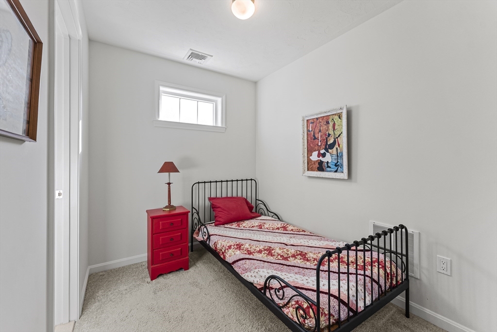 14 Danforth Ln # 14