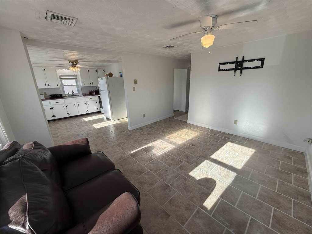 185 Taylor Ave # 2