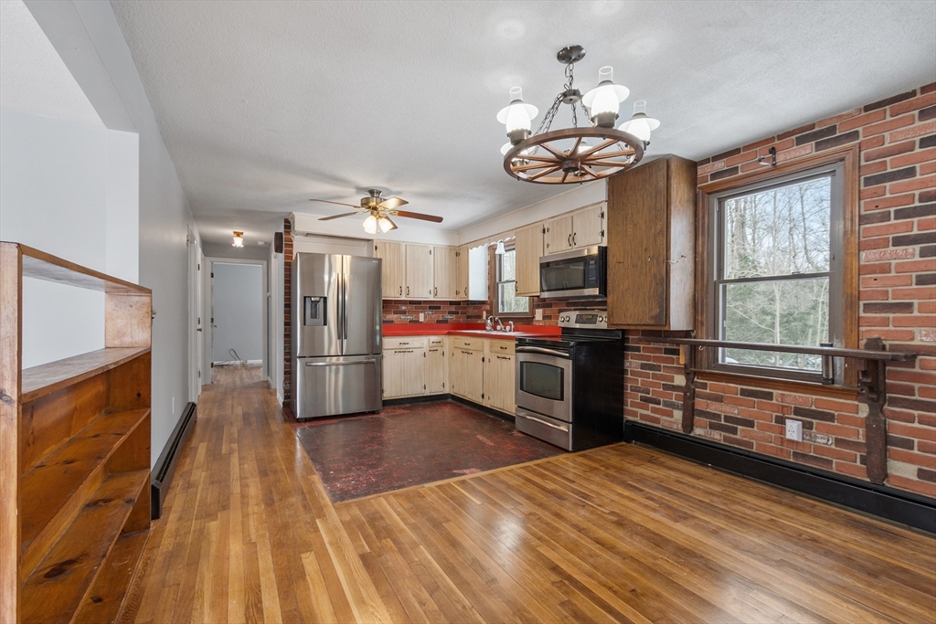 69 Hale Rd