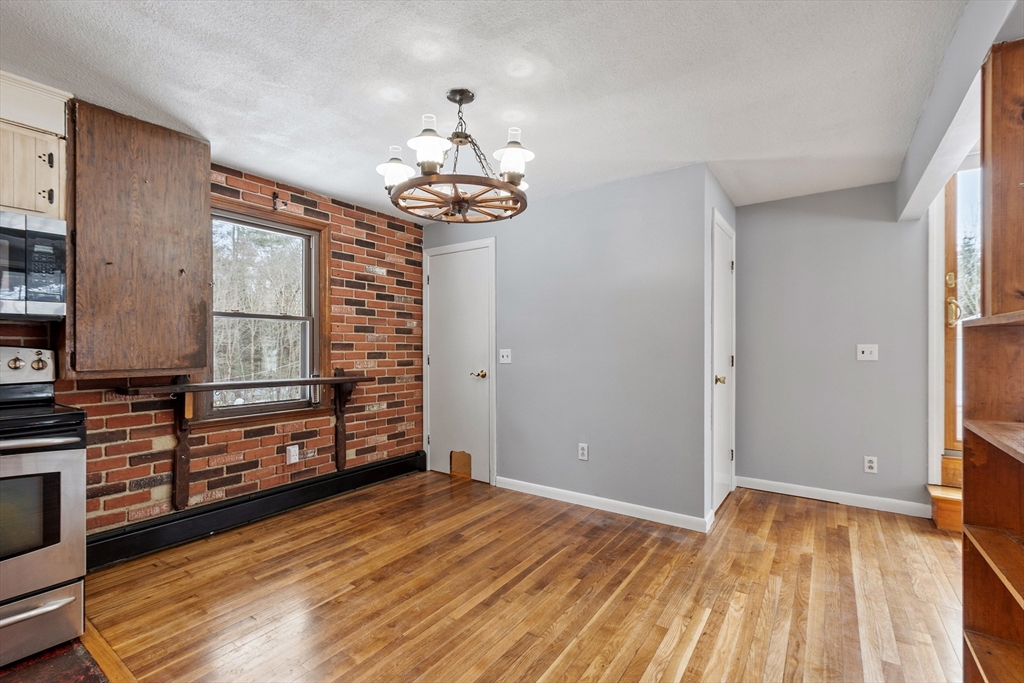 69 Hale Rd