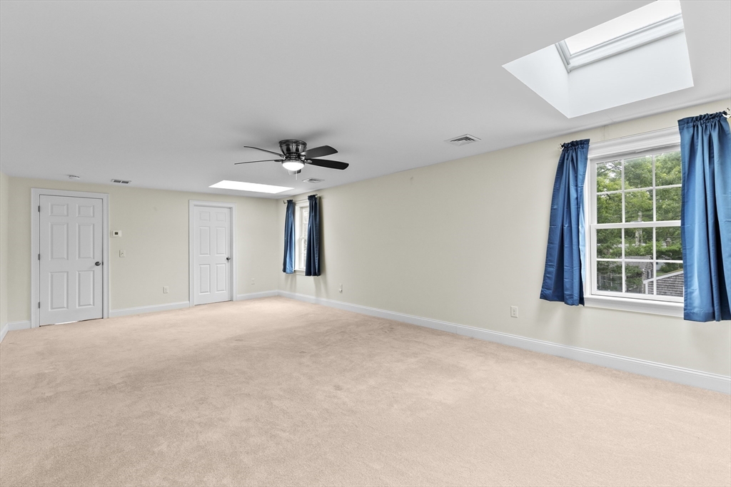 156 Settlers Ln