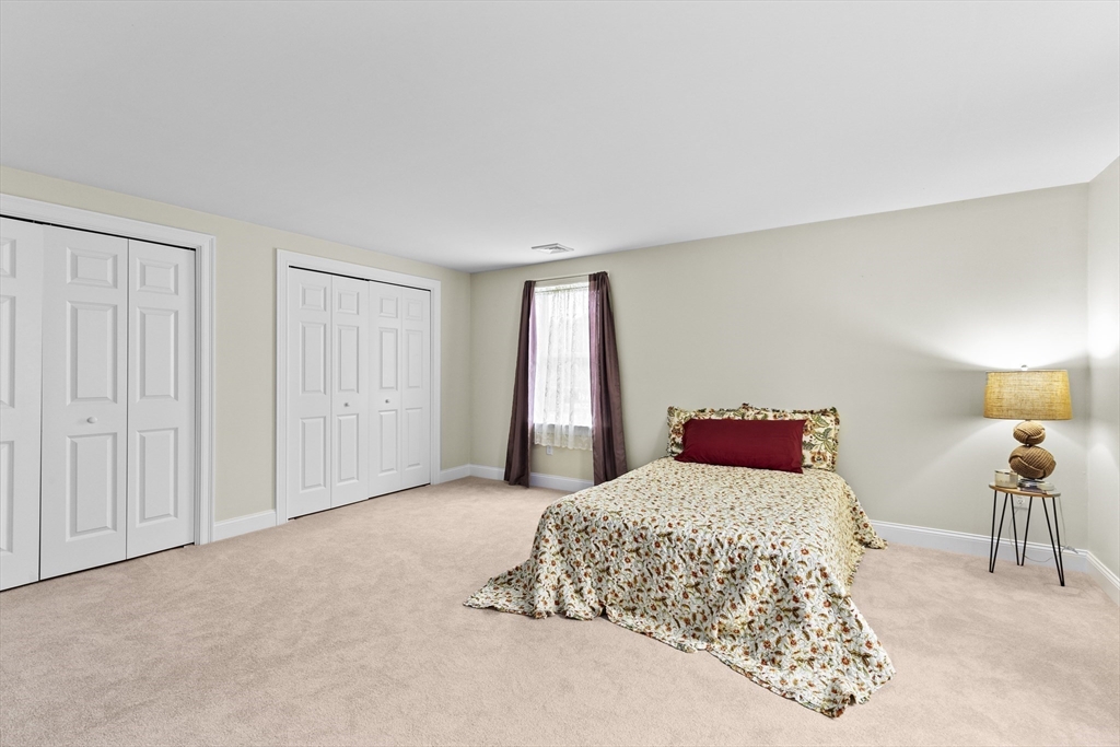 156 Settlers Ln