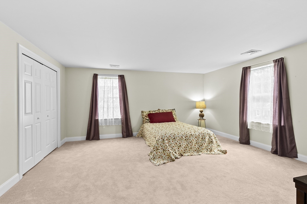 156 Settlers Ln