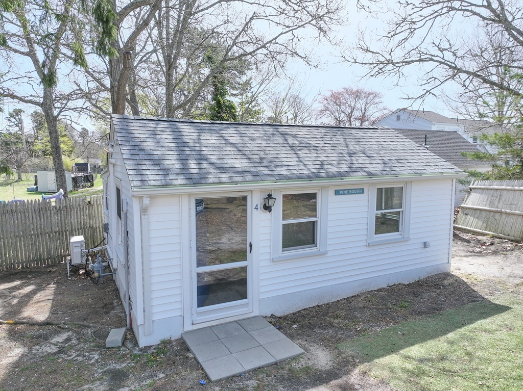 9 Bells Neck Rd # 4