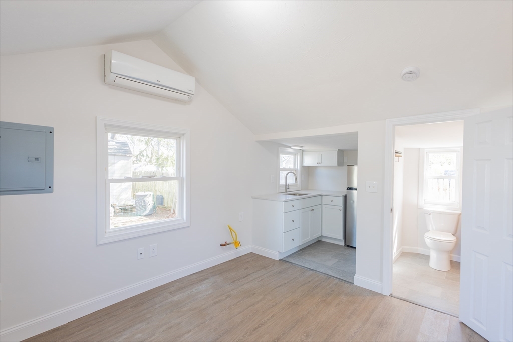 9 Bells Neck Rd # 4