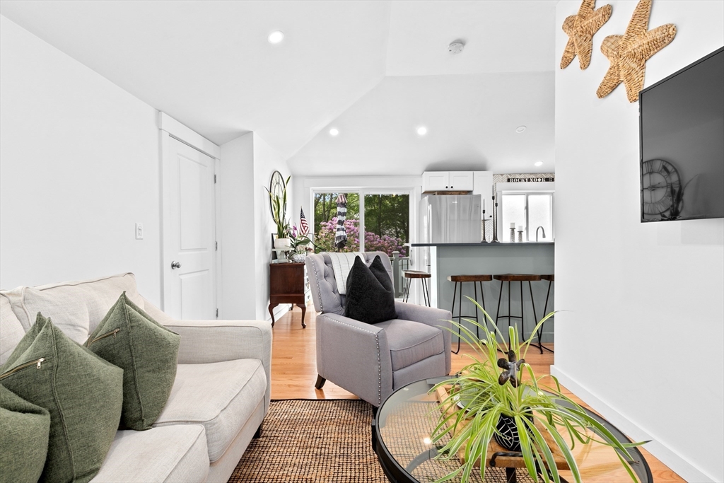 7 Waterview Ln