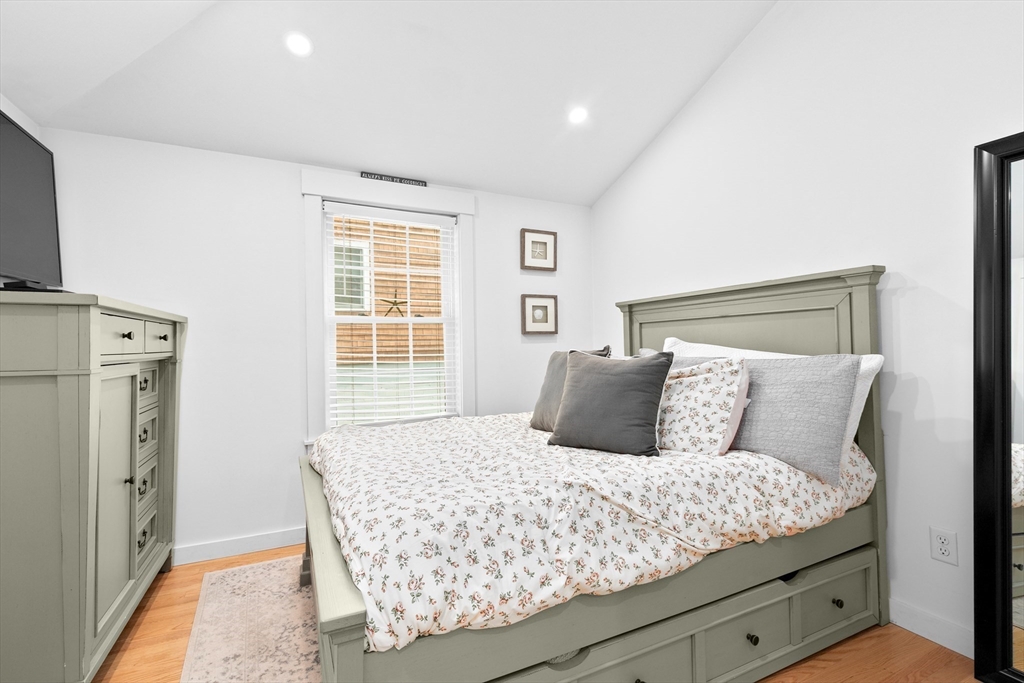 7 Waterview Ln