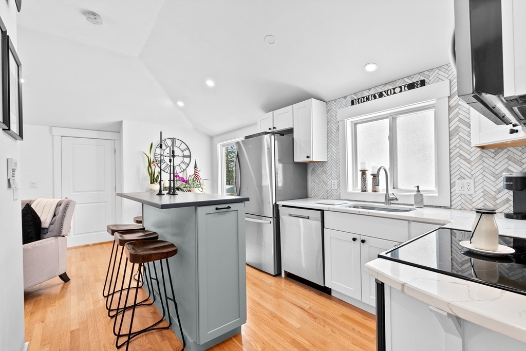 7 Waterview Ln