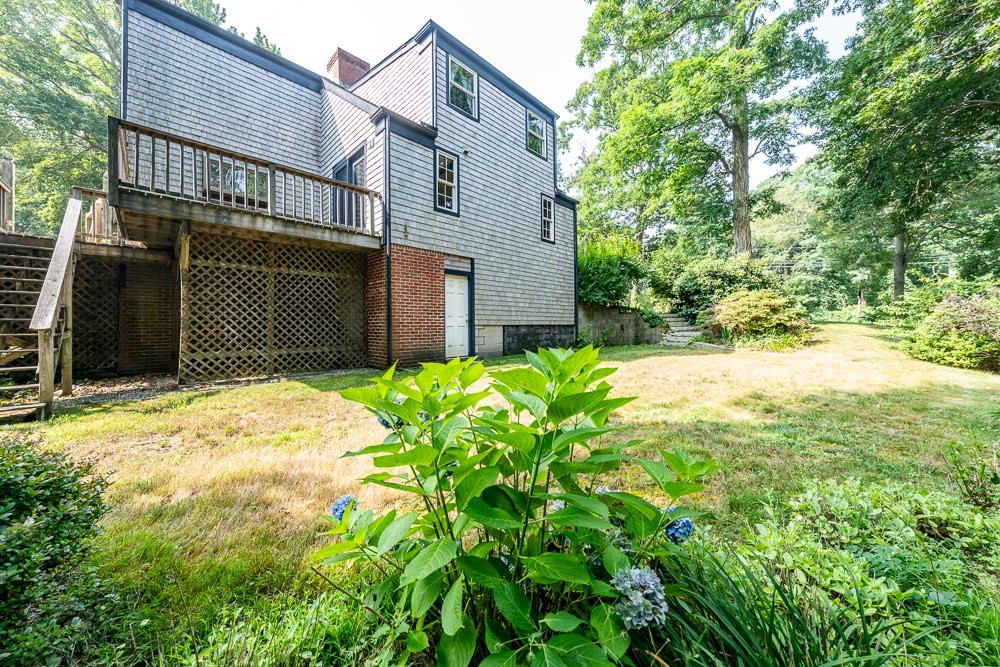 394 Quaker Meeting House Rd