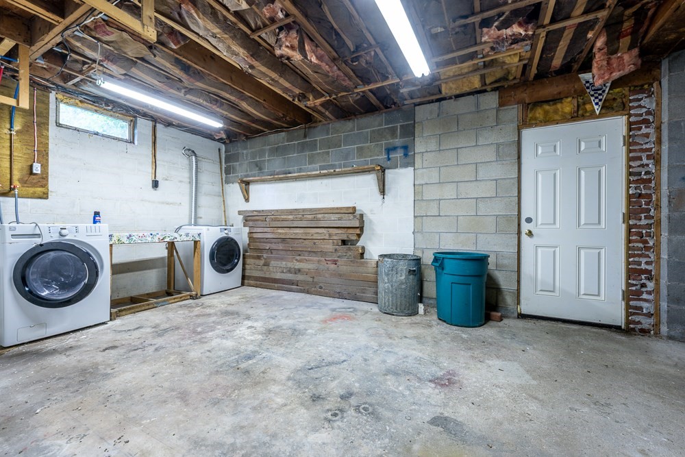 394 Quaker Meeting House Rd