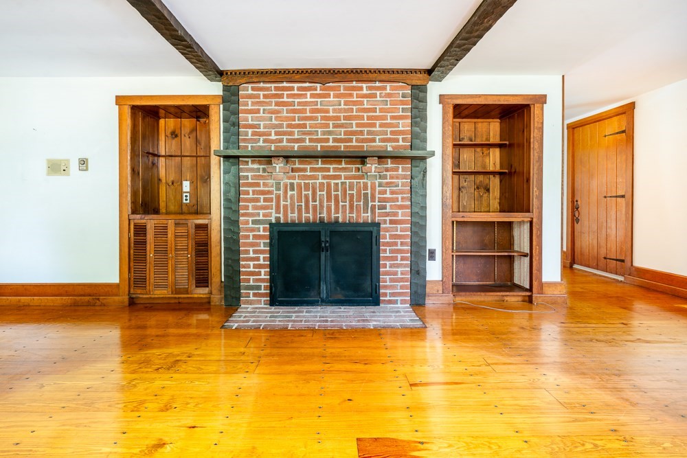 394 Quaker Meeting House Rd