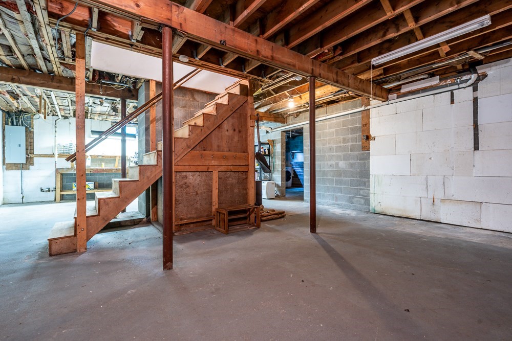 394 Quaker Meeting House Rd