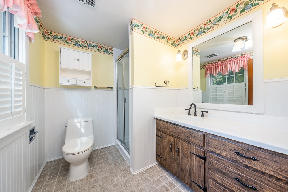 394 Quaker Meeting House Rd