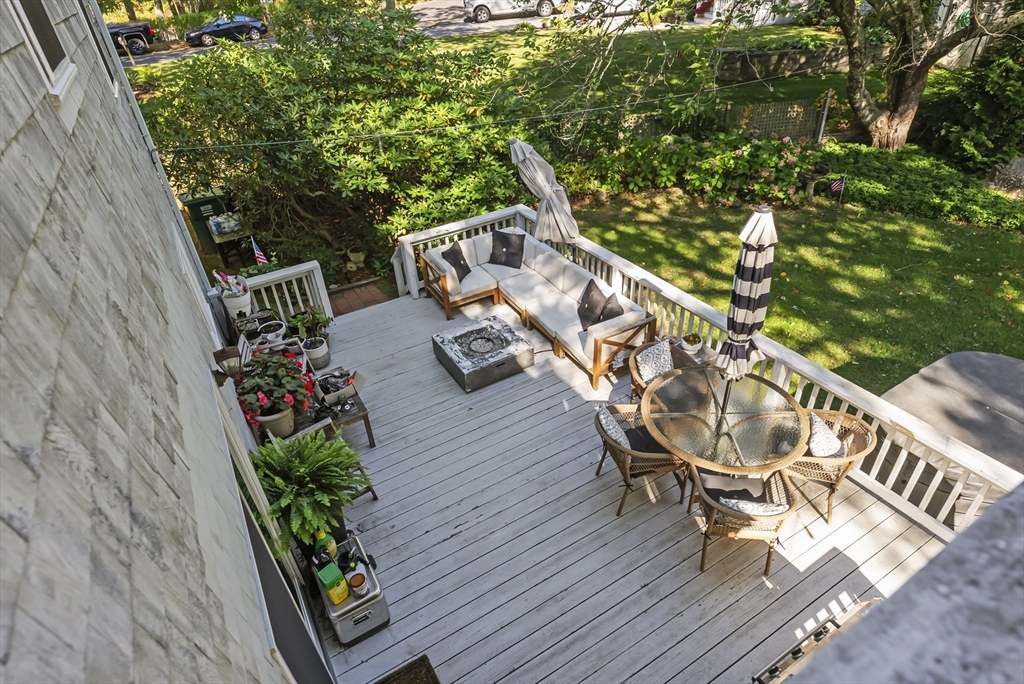 84 Bartlett Rd