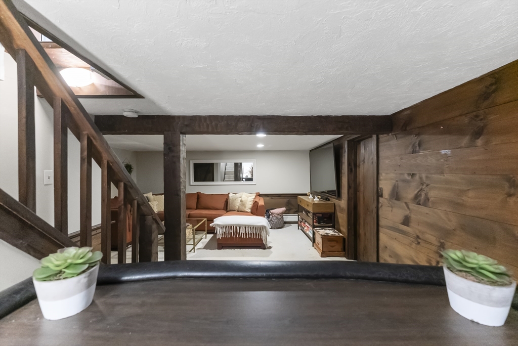 84 Bartlett Rd