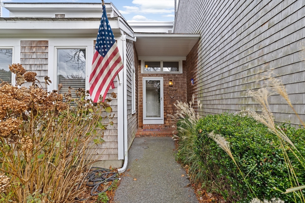 15E Riverview Ave # 15E
