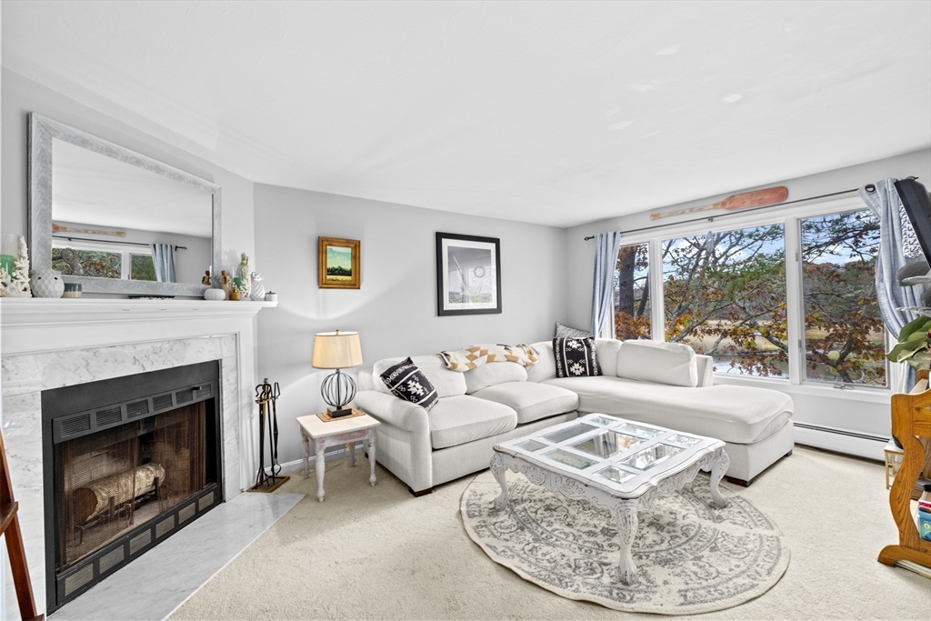 15E Riverview Ave # 15E