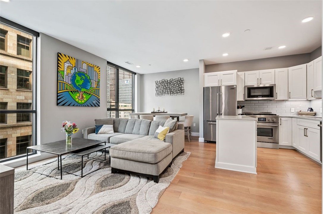 350 Oliver Avenue 908